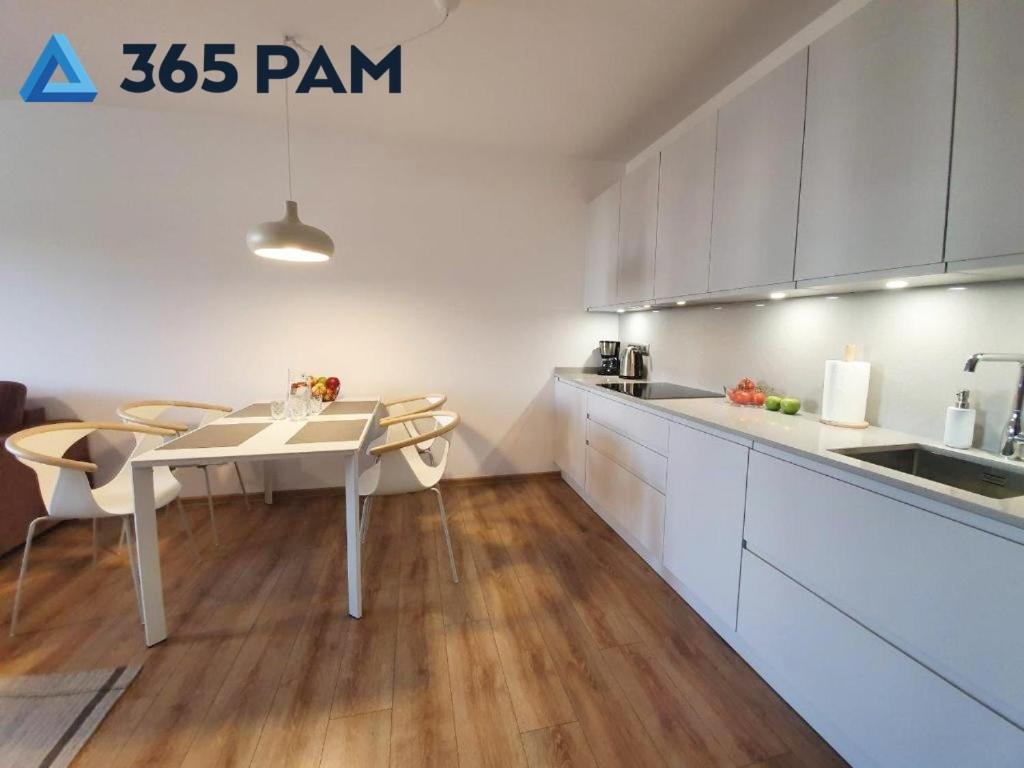 Apartament Z Basenem Polanki Park - 365Pam Колобжег Экстерьер фото